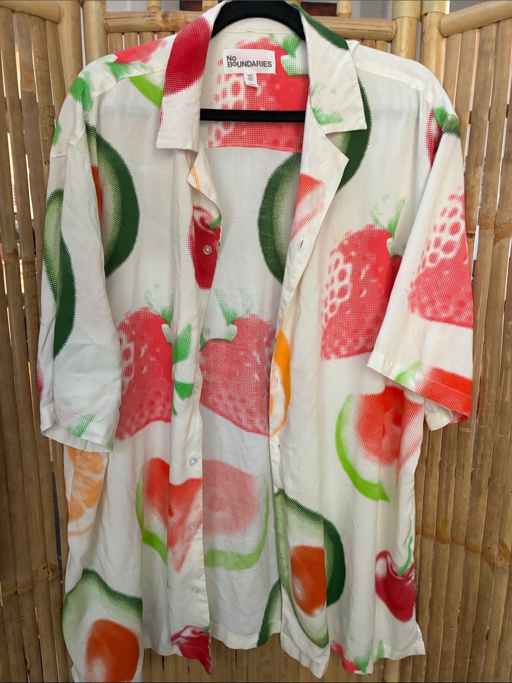 No Boundaries White Short-Sleeve Fruit Print Button-Up Shirt